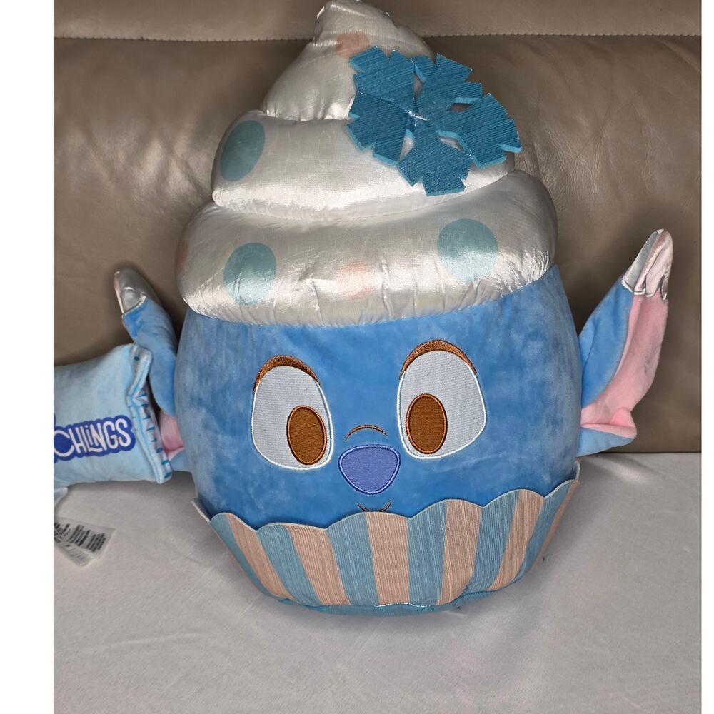 Disney Munchlings Season's Sweetings Stitch Snowflake Cupcake Medium Plush 15"